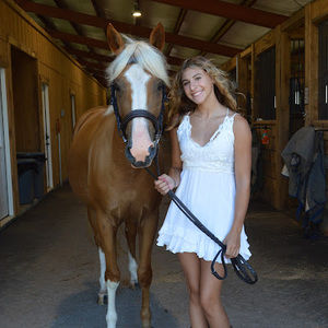 Meet your Posher, Abby